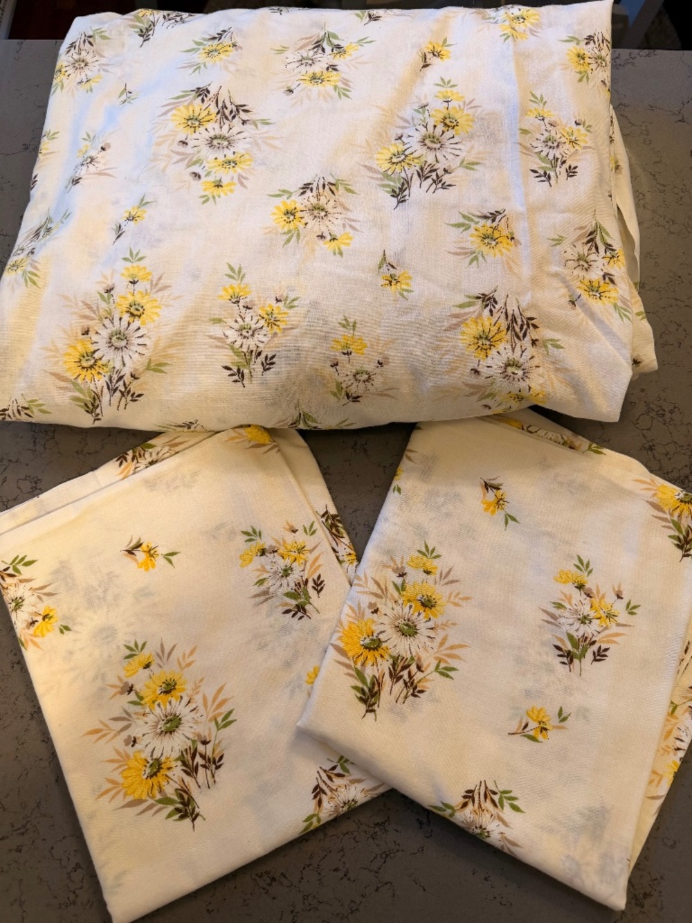 Vintage Pequot Yellow Daisy Floral Sheet Set Full Size Maytime Muslin Bedding